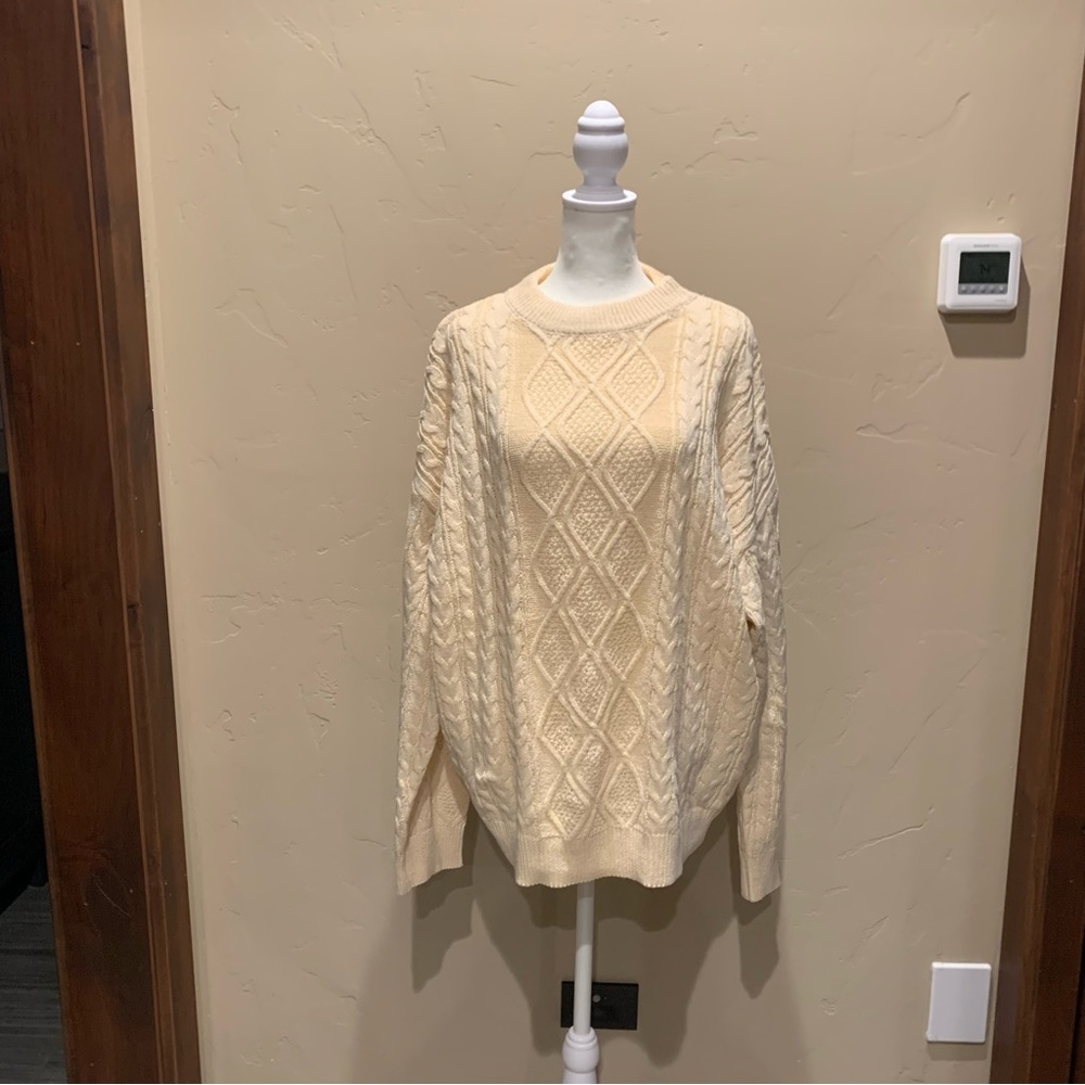 Colorfaith Sweater, Color: Cream/Peachish, Size: Med-Large Oversized